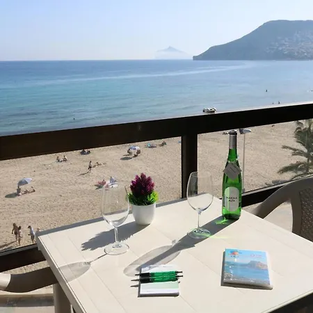 Calpemar Vistas Panoramicas A La Playa 4º Piso Апартаменты *